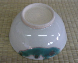 上野焼の可愛い鉢の画像